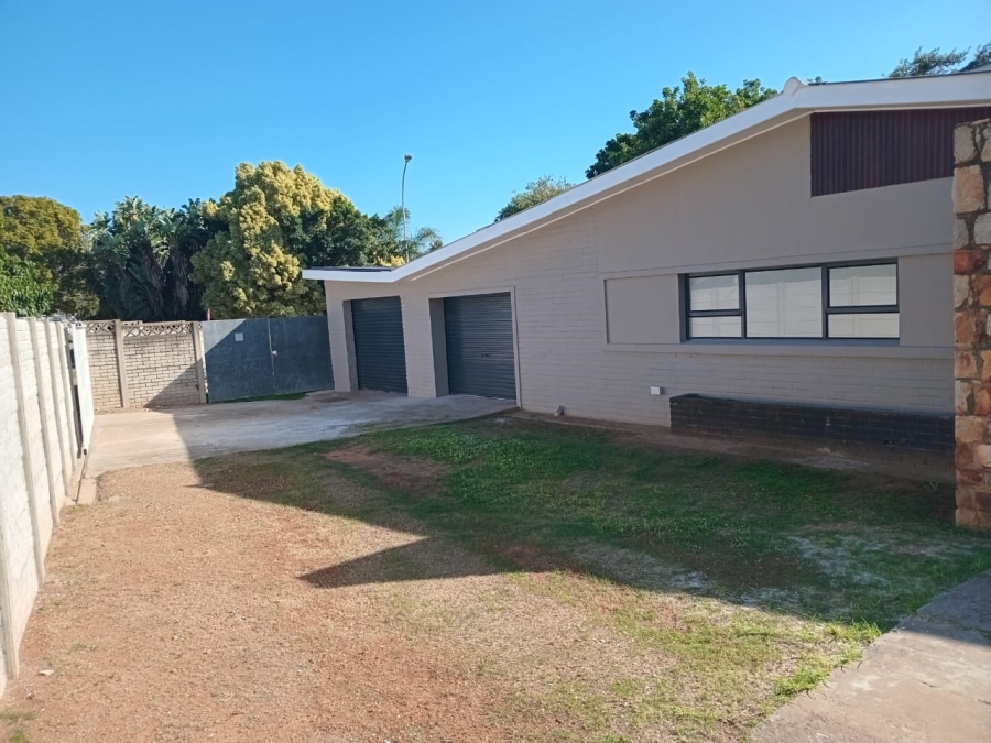 4 Bedroom Property for Sale in Despatch Central Eastern Cape